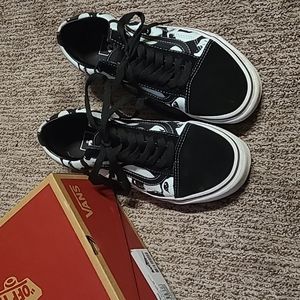 VANS OLD SKOOL ALIEN GHOSTS SIZE women's size 8 men's 6.5